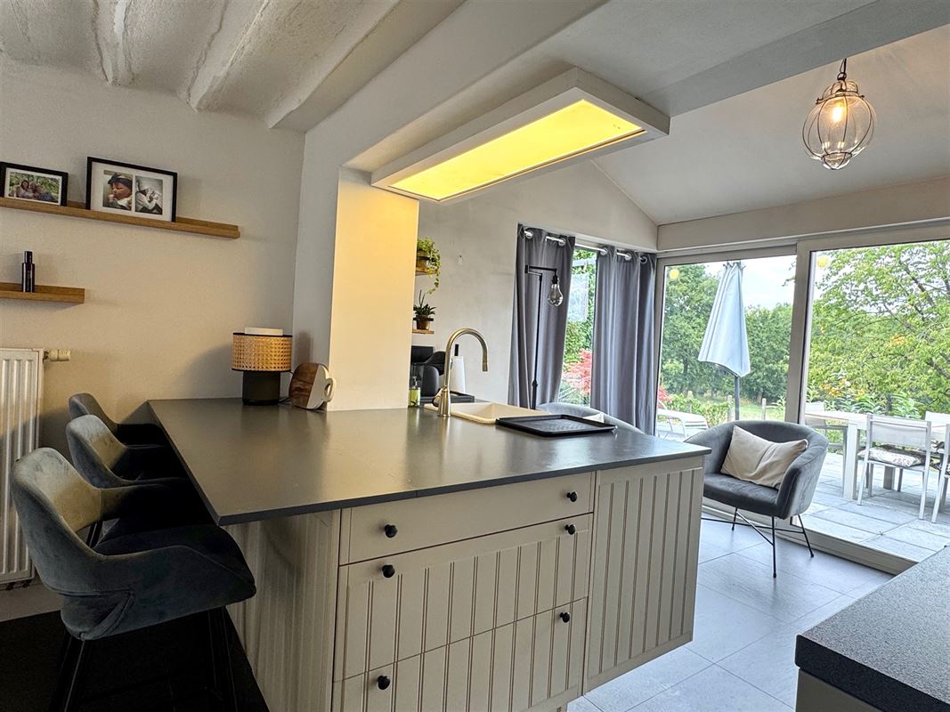 FERMETTE MET PRACHTIGE TUIN EN UITZICHT!