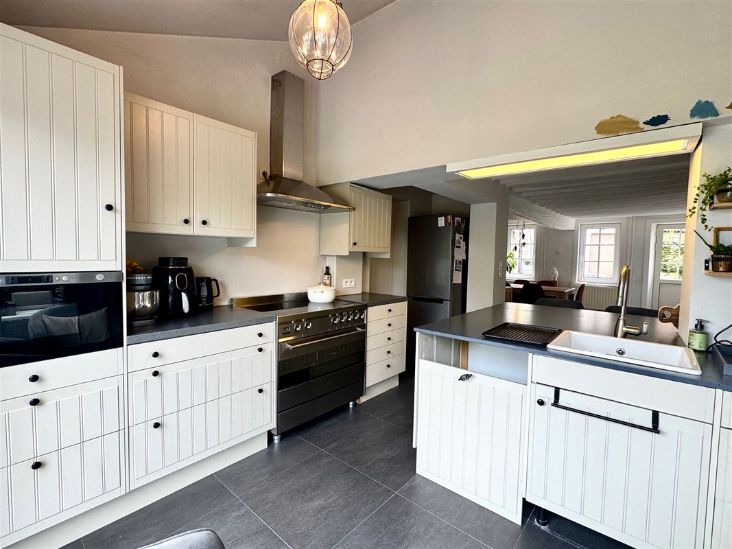 FERMETTE MET PRACHTIGE TUIN EN UITZICHT!