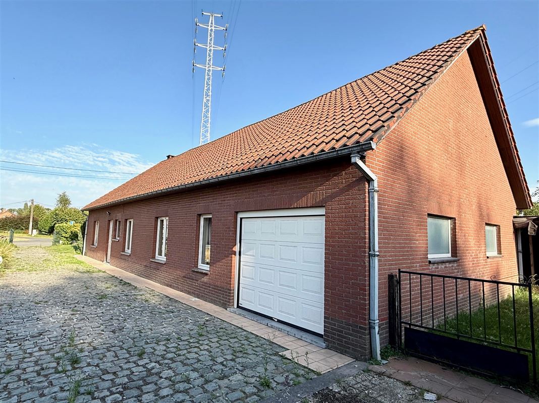 VILLA PLAIN-PIED 3 CHAMBRES, GARAGE ET JARDIN!
