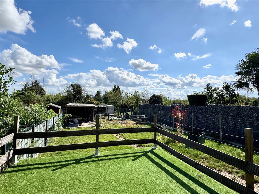 MAISON SPACIEUSE AVEC 3 CHAMBRES, GARAGE ET JARDIN!
