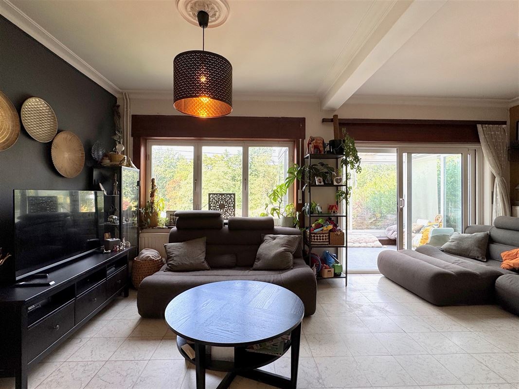 Charmante woning met veel potentieel in rustige omgeving!