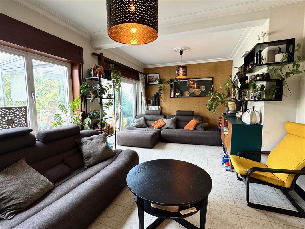 Charmante woning met veel potentieel in rustige omgeving!