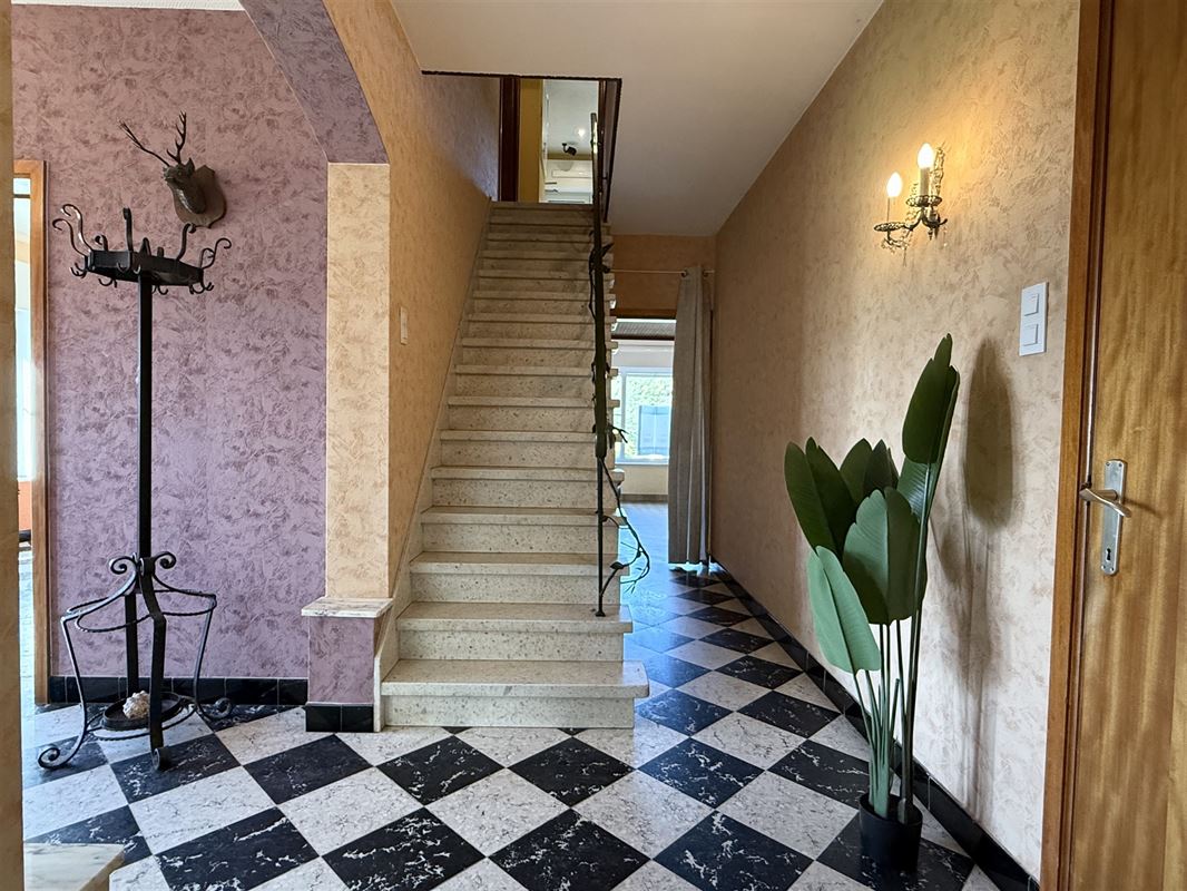  Maison 4 façades - vue imprenable près du bois de la Houppe