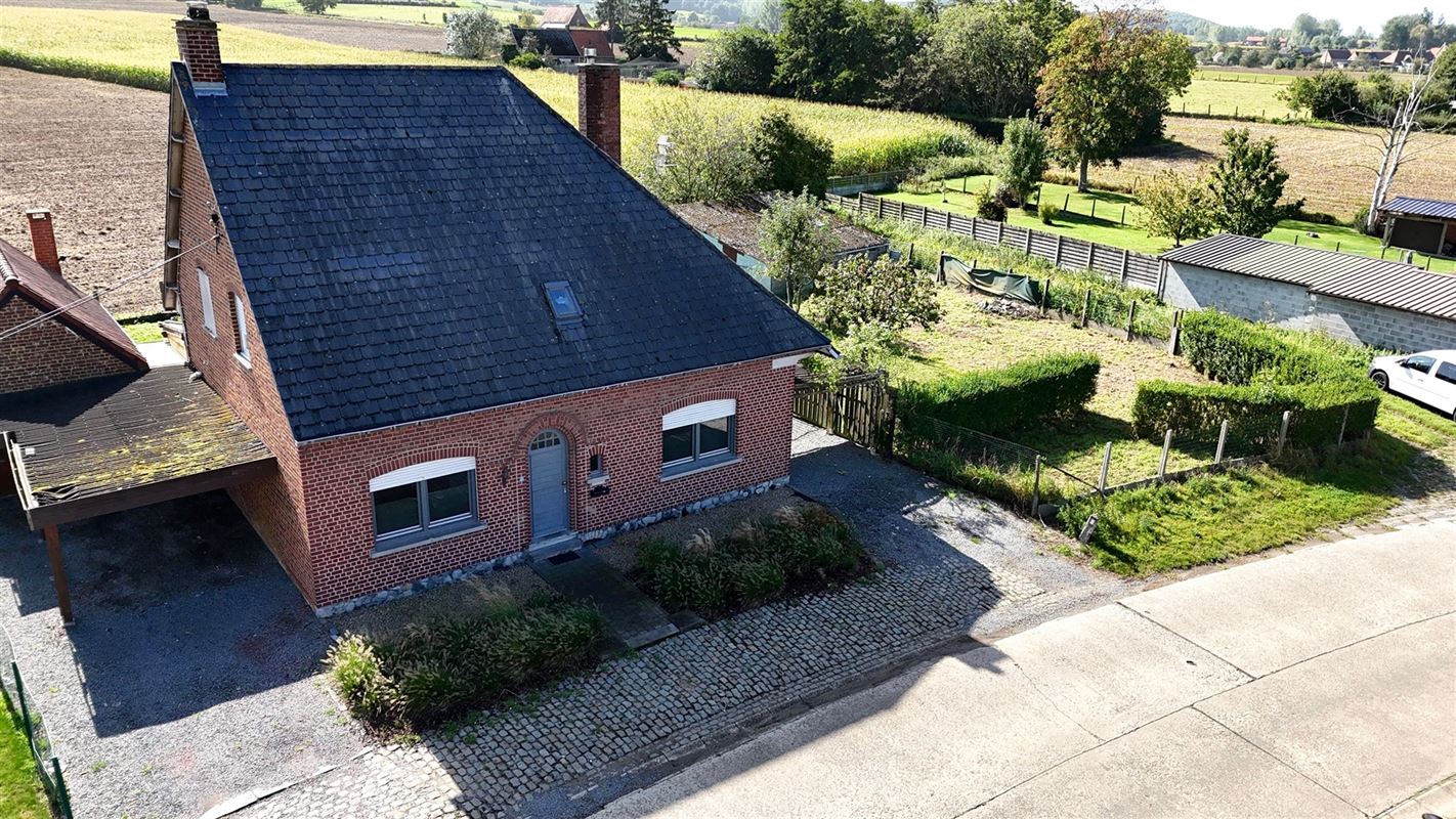 AANGENAME WONING MET 4 SLPK, TUIN EN ZONNEPANELEN!