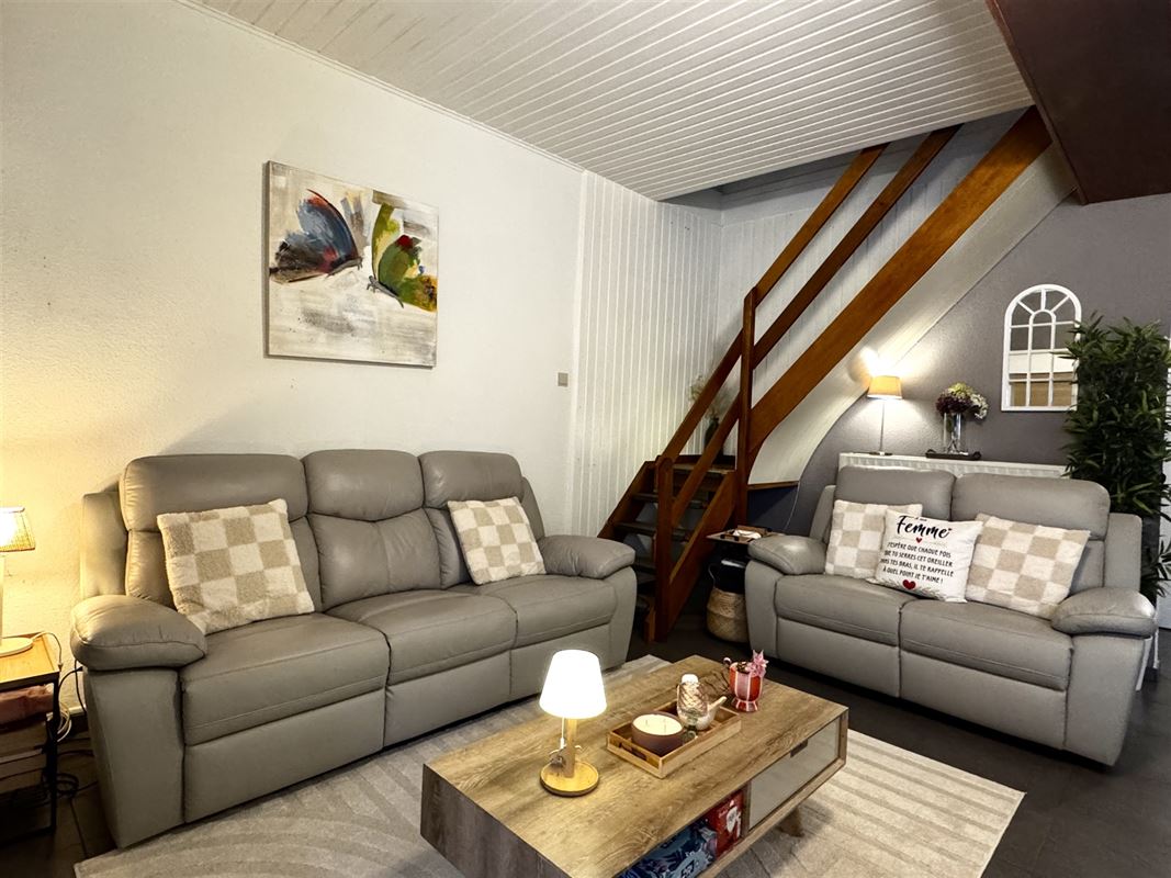 GERENOVEERDE WONING MET 3 SLKS & STADSTUIN!