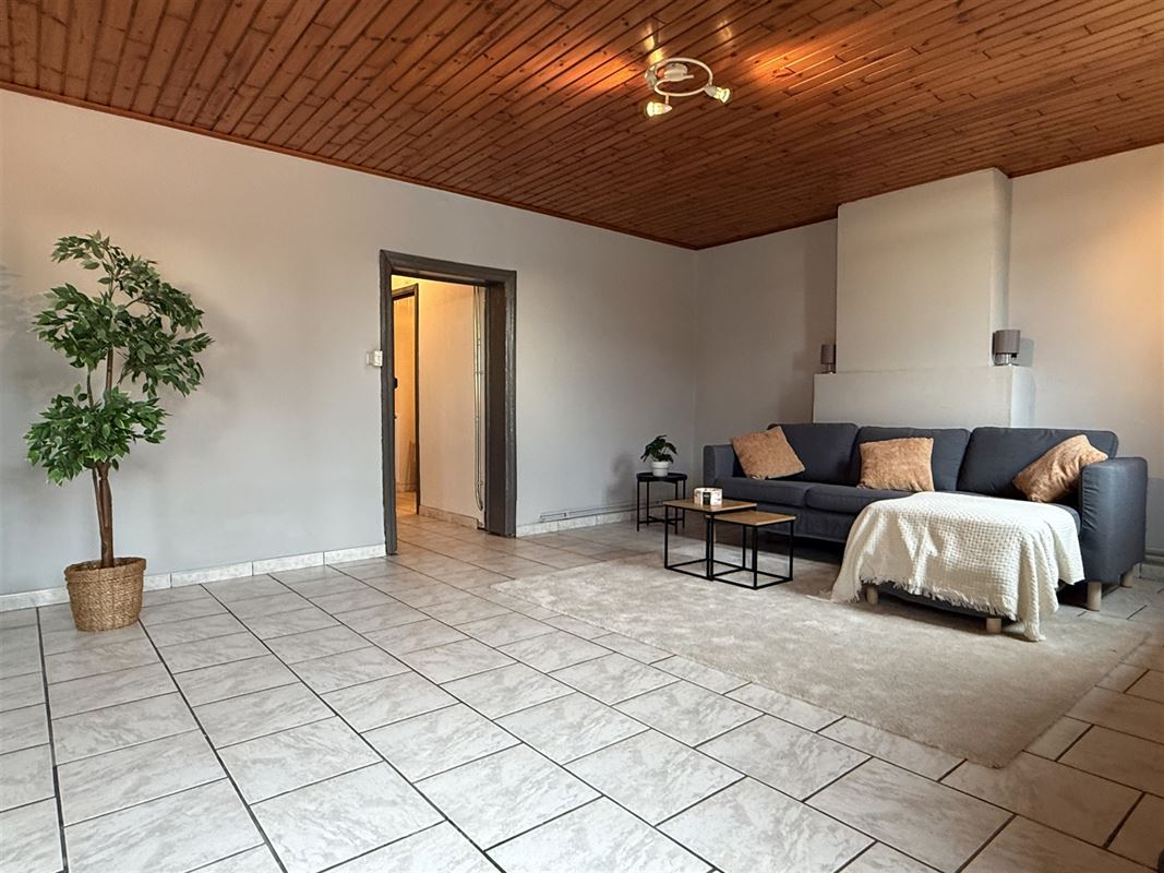 Charmante te renoveren woning met gezellige tuin!