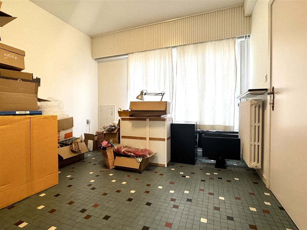 Rustig gelegen woning met 3 SLKS, garage en tuin.