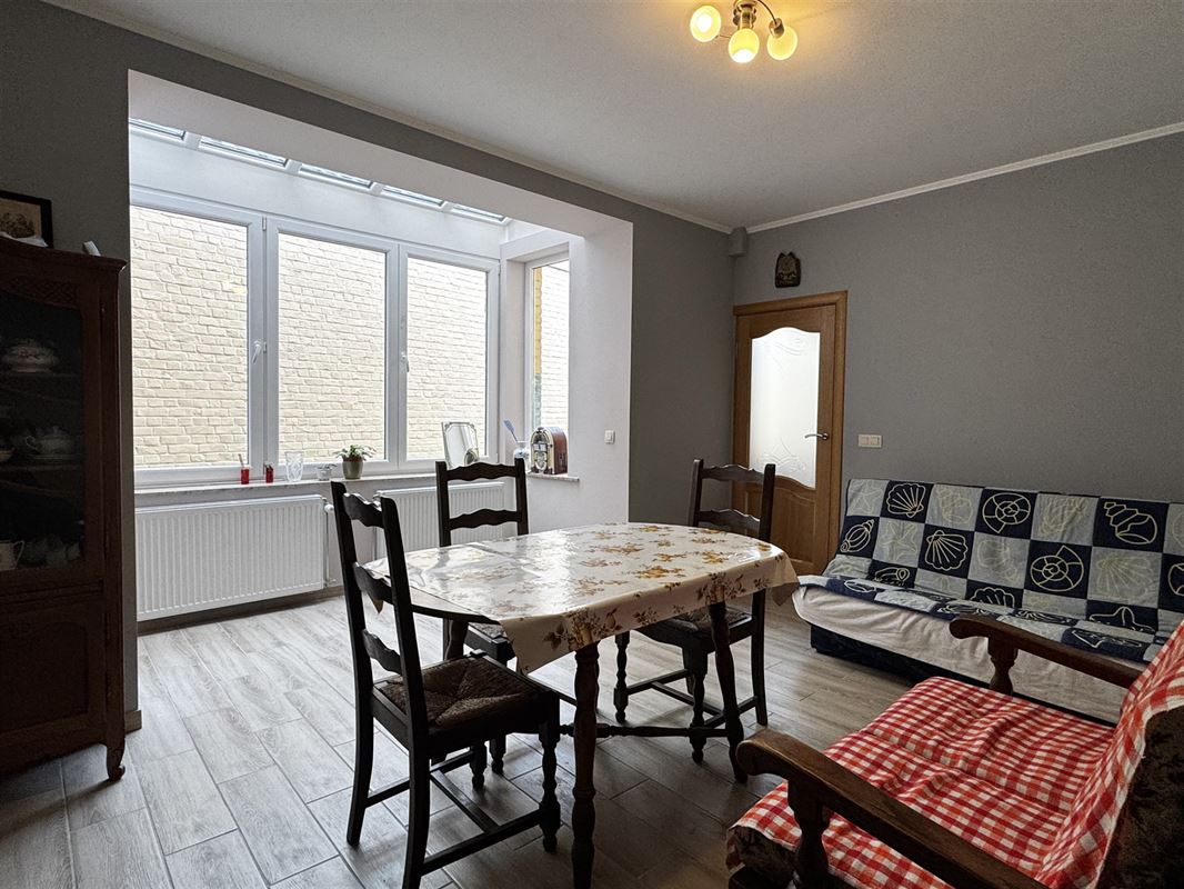 IMMEUBLE DE RAPPORT COMPRENANT 2 APPARTEMENTS 1 CHAMBRE
