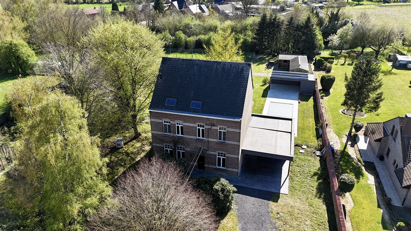 Magnifique maison de maître avec piscine et installations équestres!