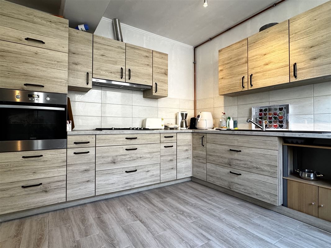 IMMEUBLE DE RAPPORT COMPRENANT 2 APPARTEMENTS 1 CHAMBRE