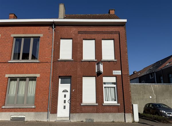 GEZELLIGE GEZINSWONING MET 4 SLAAPKAMERS