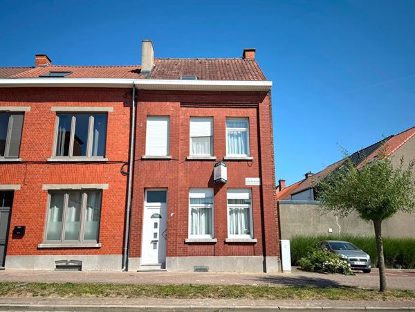GEZELLIGE GEZINSWONING MET 4 SLAAPKAMERS