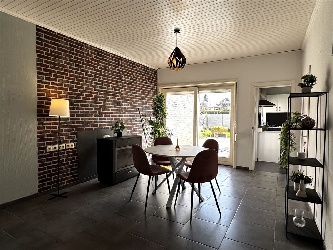 Ruime gezinswoning met potentieel in centrum FLOBECQ!