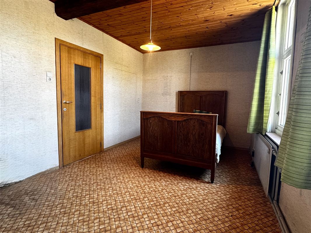 SPACIEUSE MAISON DE CARACTÈRE AVEC ÉNORMÉMENT DE POTENTIEL