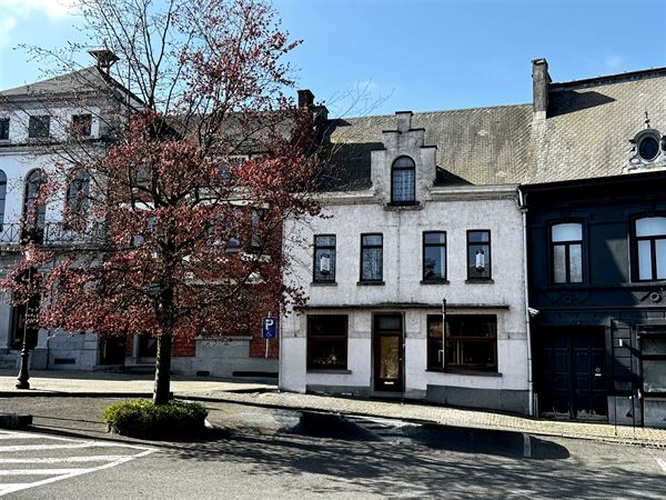 SPACIEUSE MAISON DE CARACTÈRE AVEC ÉNORMÉMENT DE POTENTIEL