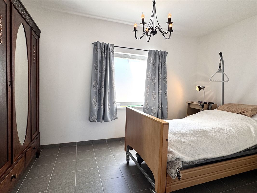 IMMEUBLE AVEC 2 APPARTEMENTS!