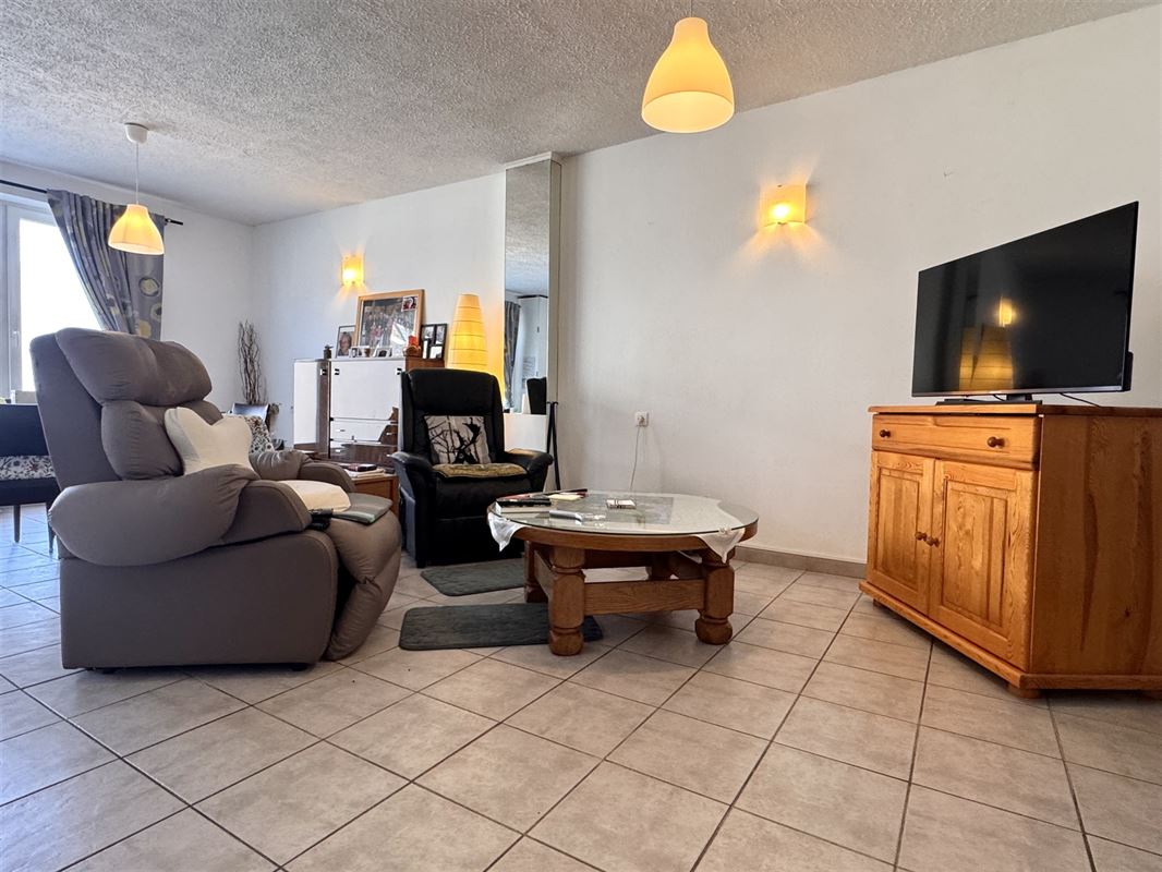 IMMEUBLE AVEC 2 APPARTEMENTS!