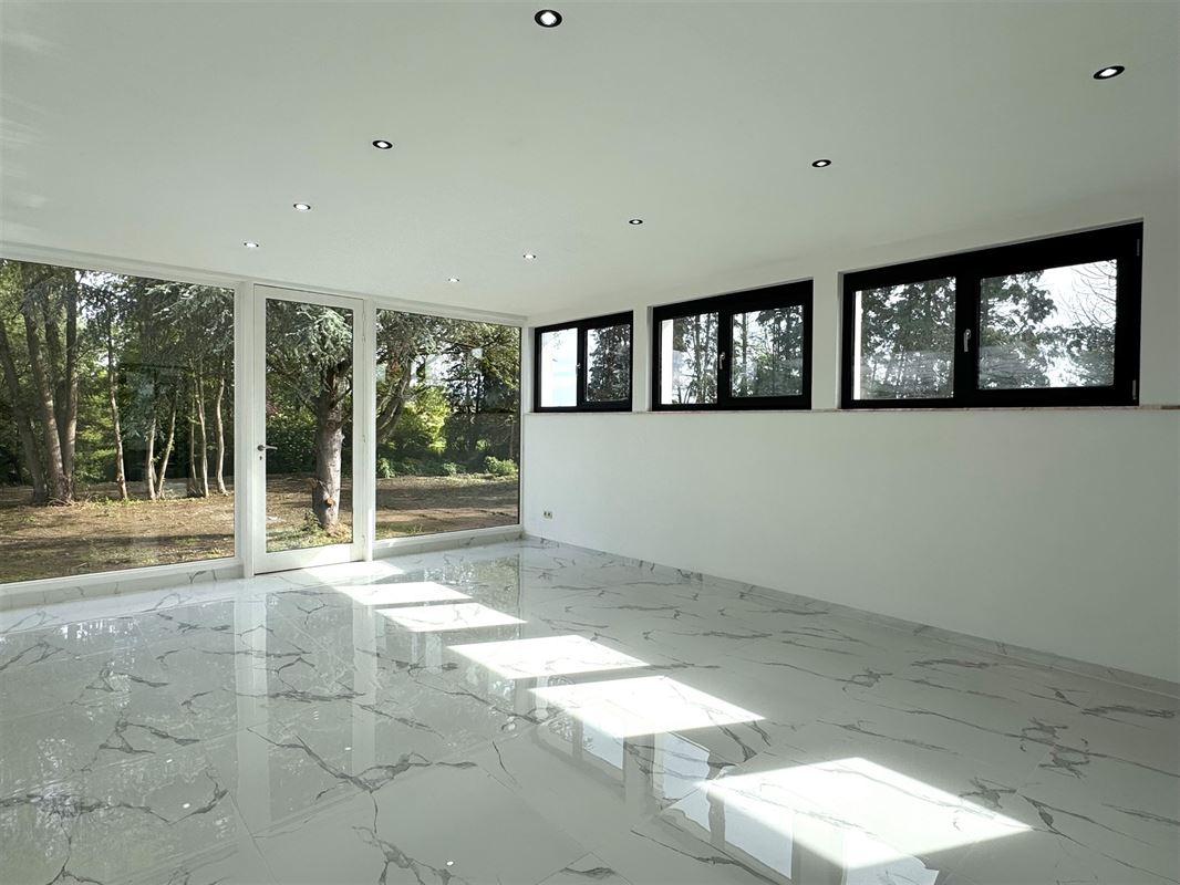 VILLA LUMINEUSE ENTIÈREMENT RÉNOVÉE!