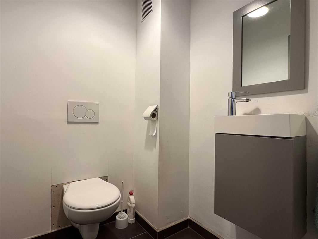 IMMEUBLE AVEC 2 APPARTEMENTS!