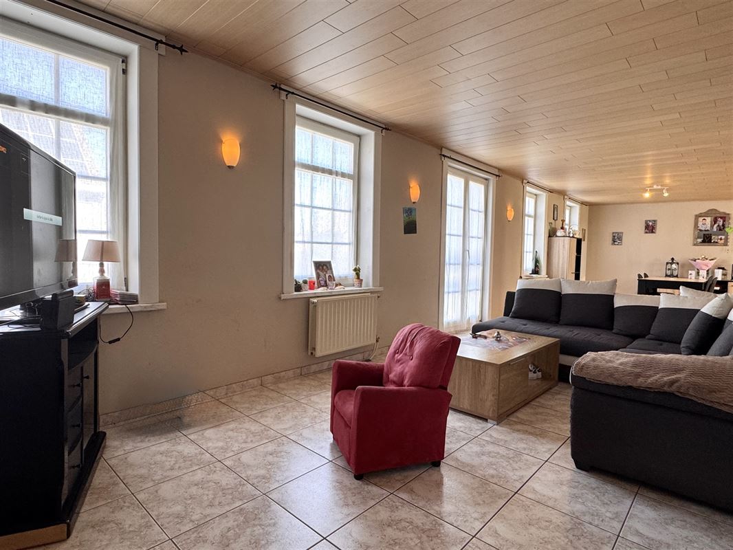 IMMEUBLE AVEC 2 APPARTEMENTS!