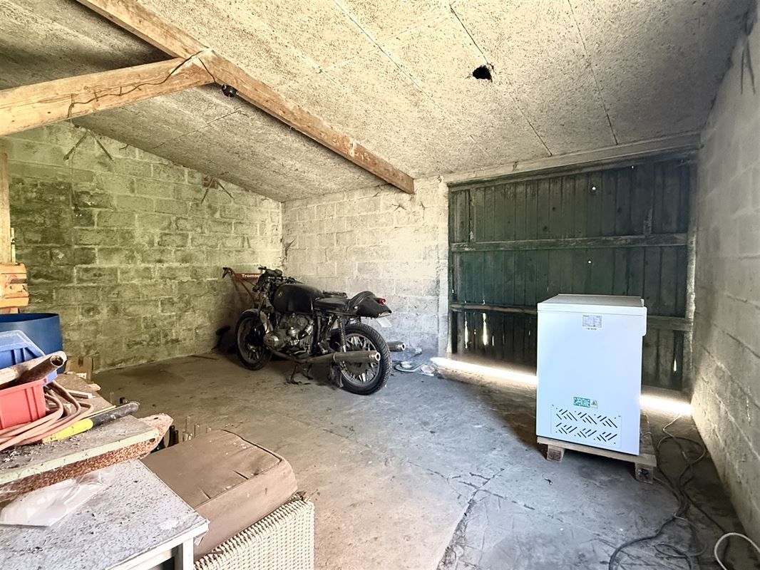 Grange de 240m2 située en zone d’habitat à caractère rural