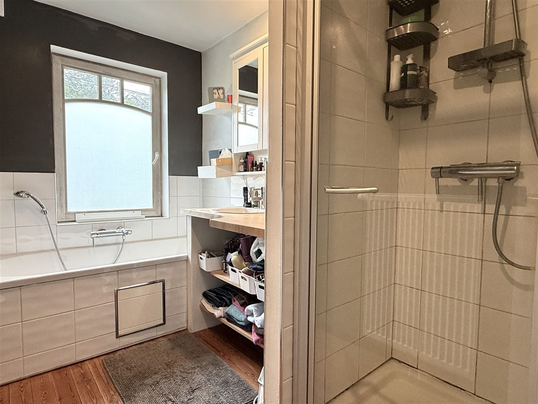 WONING MET 3 SLPK EN TUIN IN HET CENTRUM VAN ELLEZELLES