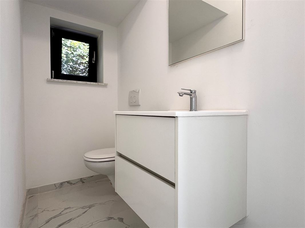 VILLA LUMINEUSE ENTIÈREMENT RÉNOVÉE!
