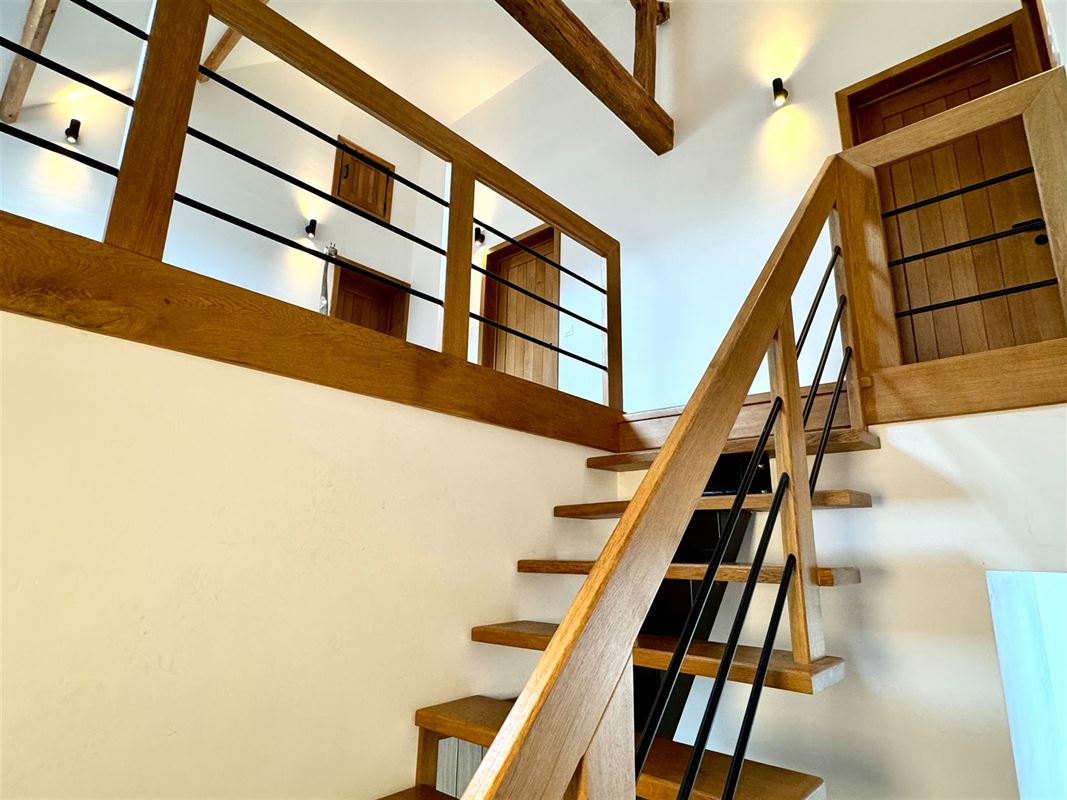 RUIME ENERGIEZUINIGE WONING MET ATELIER EN GARAGE!