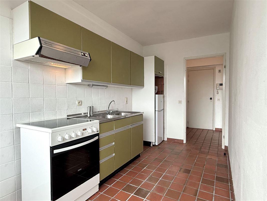 APPARTEMENT MET BALKON EN TERRAS IN HET CENTRUM VAN RONSE