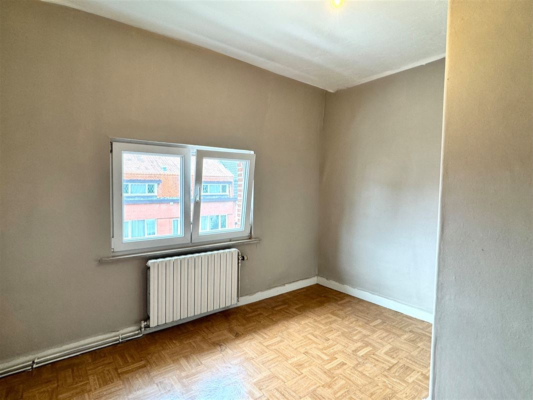 Gezellige woning met 3 slaapkamers, tuin en oprit in Ronse!