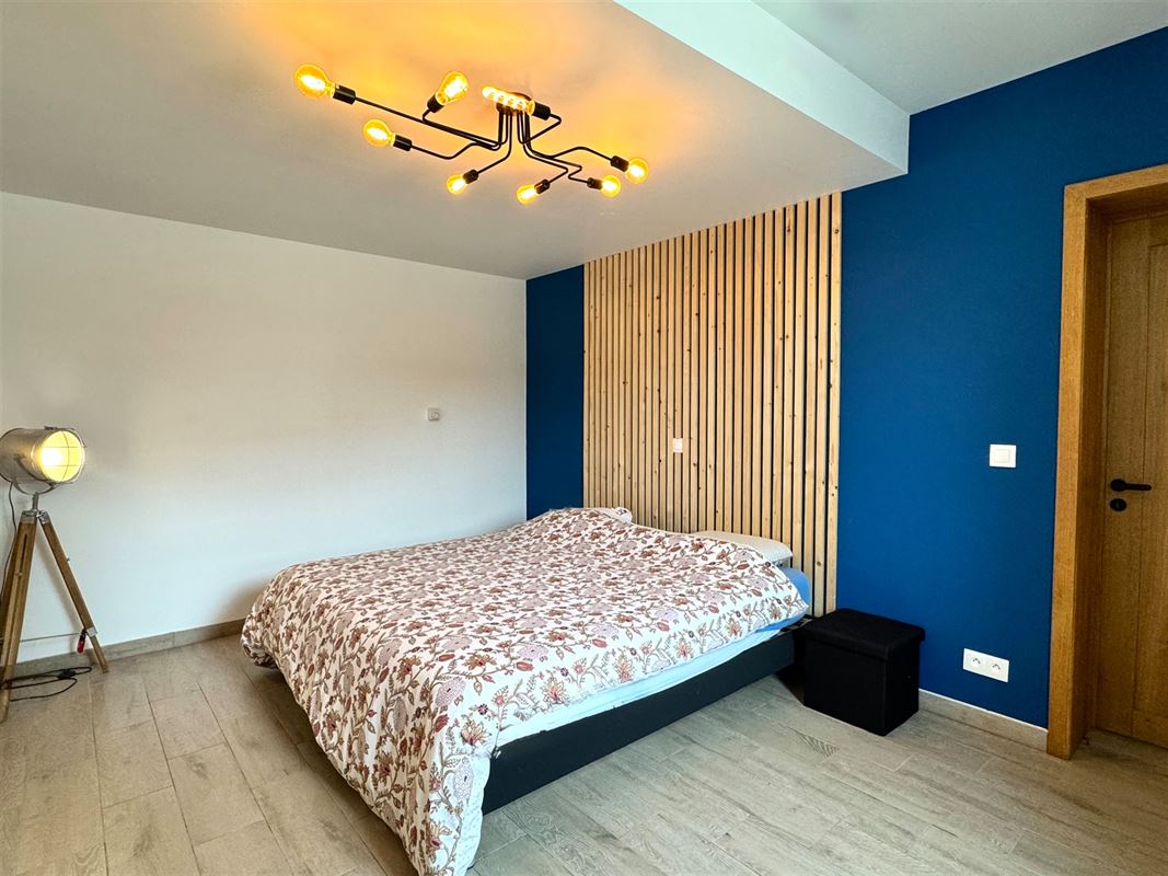 RUIME ENERGIEZUINIGE WONING MET ATELIER EN GARAGE!