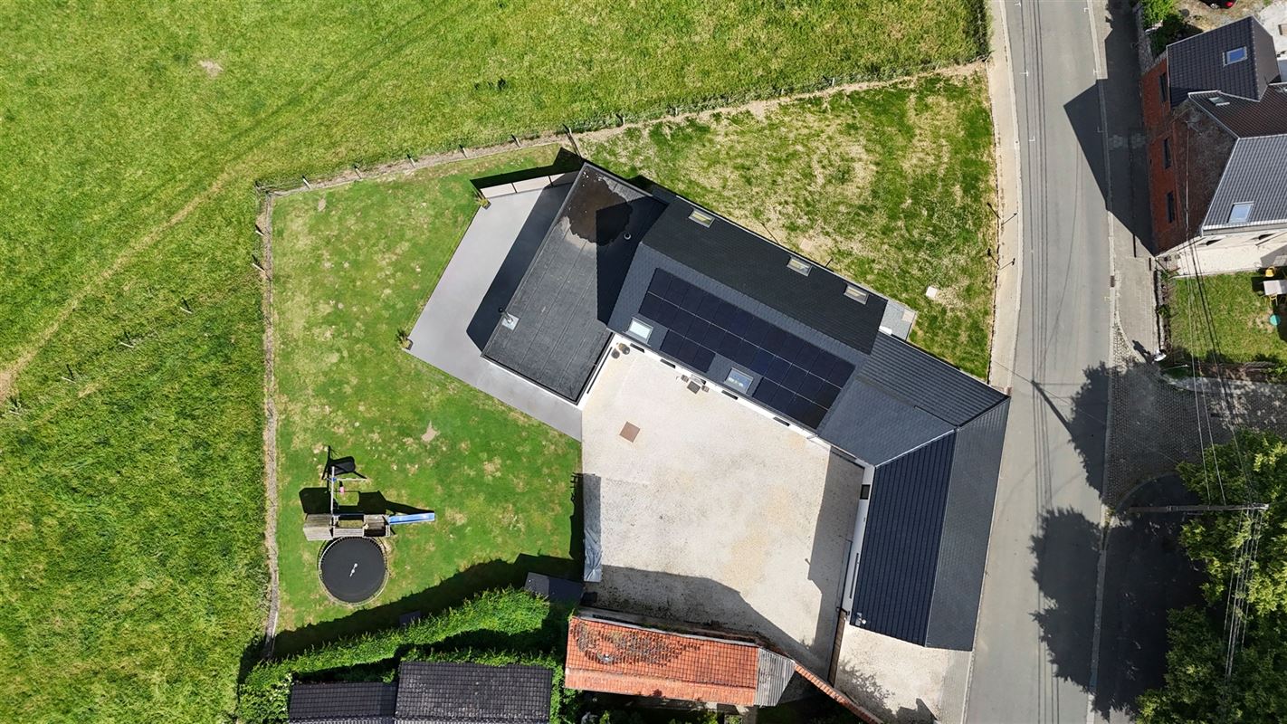 RUIME ENERGIEZUINIGE WONING MET ATELIER EN GARAGE!