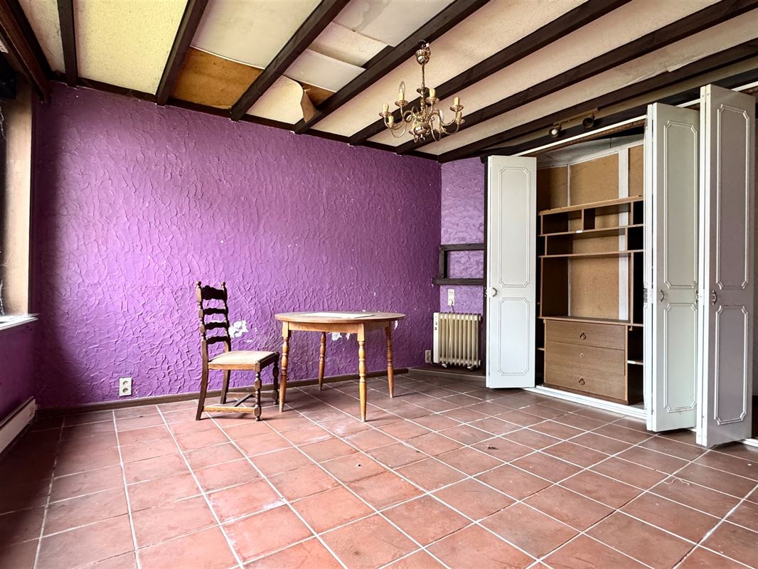GROTE TE RENOVEREN WONING IN HET CENTRUM VAN LESSINES