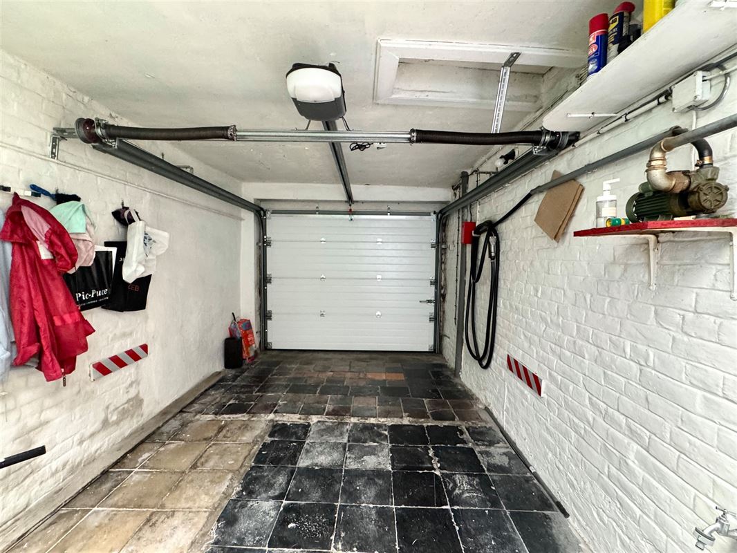 Charmante woning met 2 slaapkamers en garage in het hart van Frasnes.