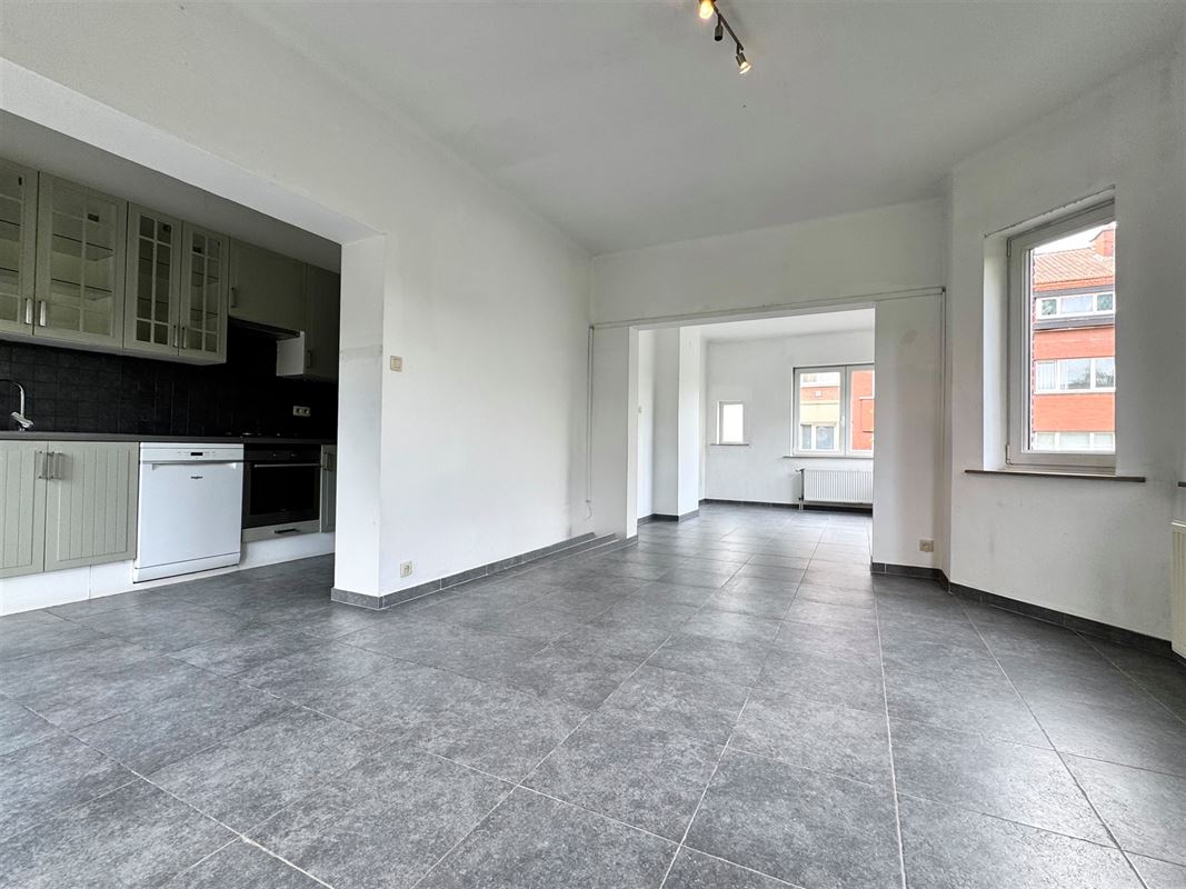 Gezellige woning met 3 slaapkamers, tuin en oprit in Ronse!