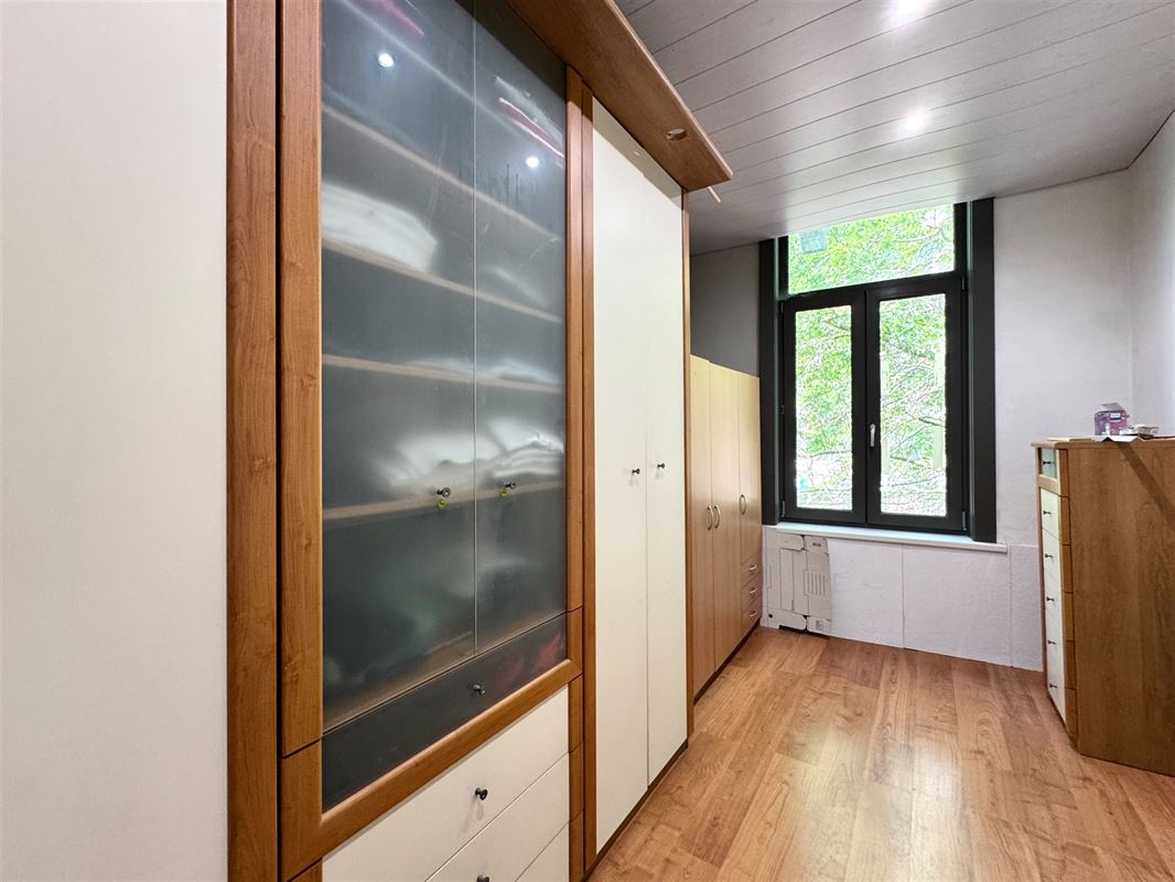Immeuble à fort potentiel bénéficiant d’un emplacement commercial de premier choix au cœur de Renaix!