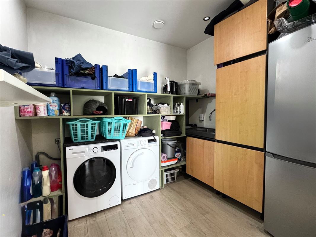 RUIME ENERGIEZUINIGE WONING MET ATELIER EN GARAGE!