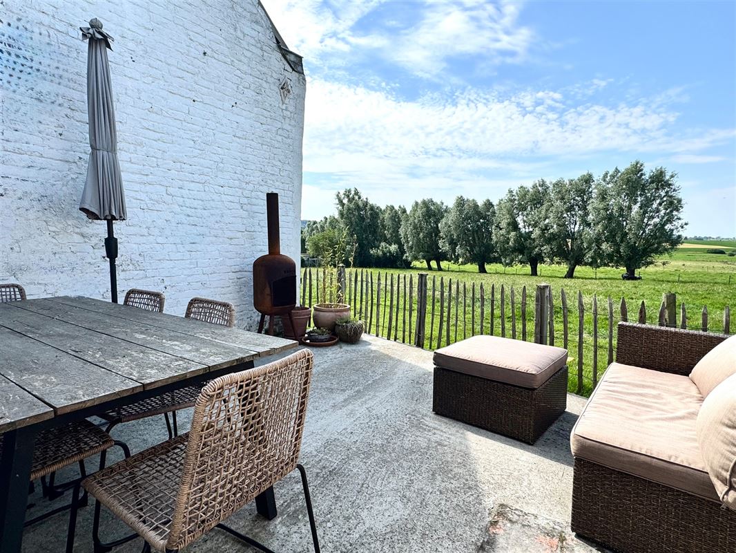 CHARMANTE MAISON 2 CHAMBRES AVEC VUE IMPRENABLE