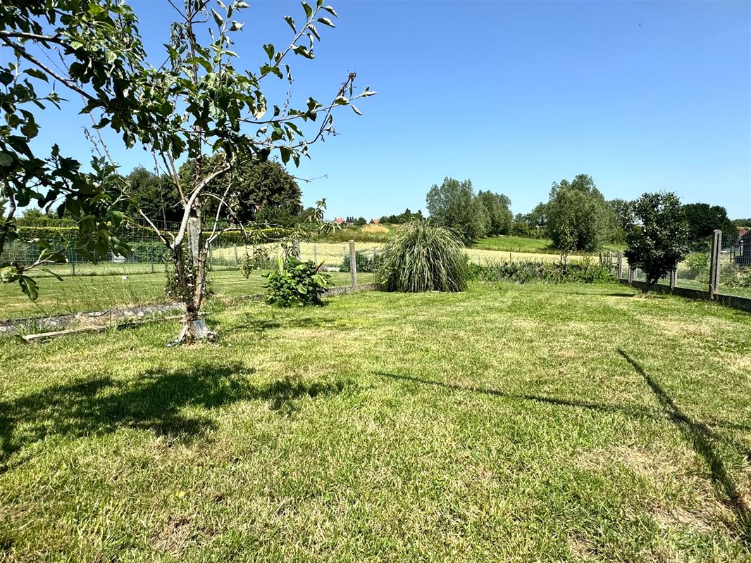 Charmante maison avec jardin et vue dégagée sur la verdure!