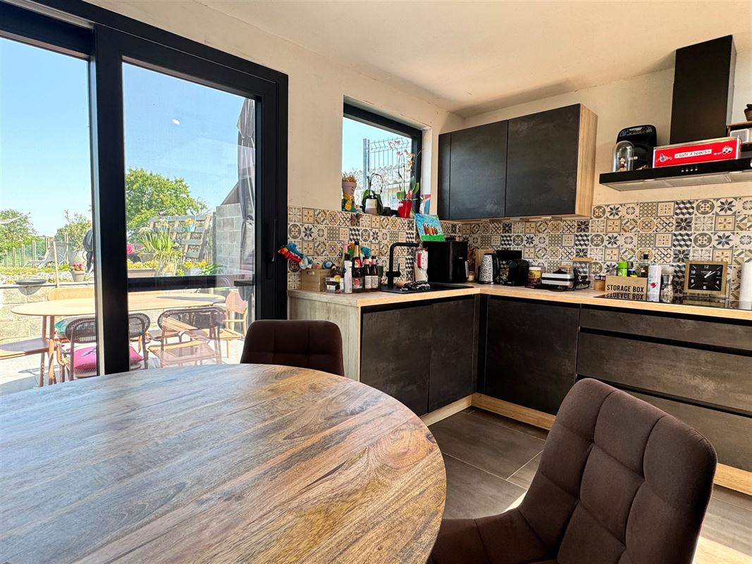 Charmante maison avec jardin et vue dégagée sur la verdure!