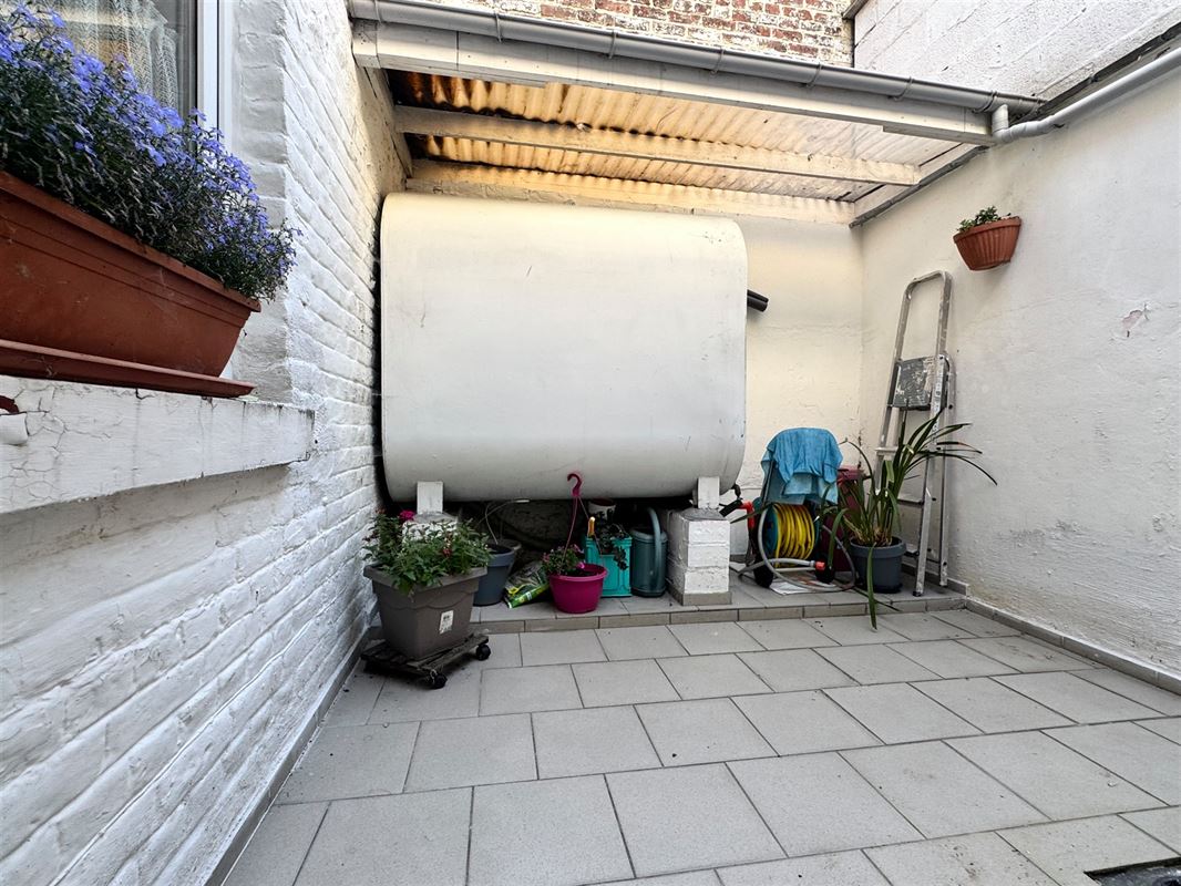 Charmante woning met 2 slaapkamers en garage in het hart van Frasnes.