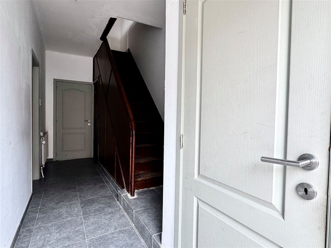 Gezellige woning met 3 slaapkamers, tuin en oprit in Ronse!