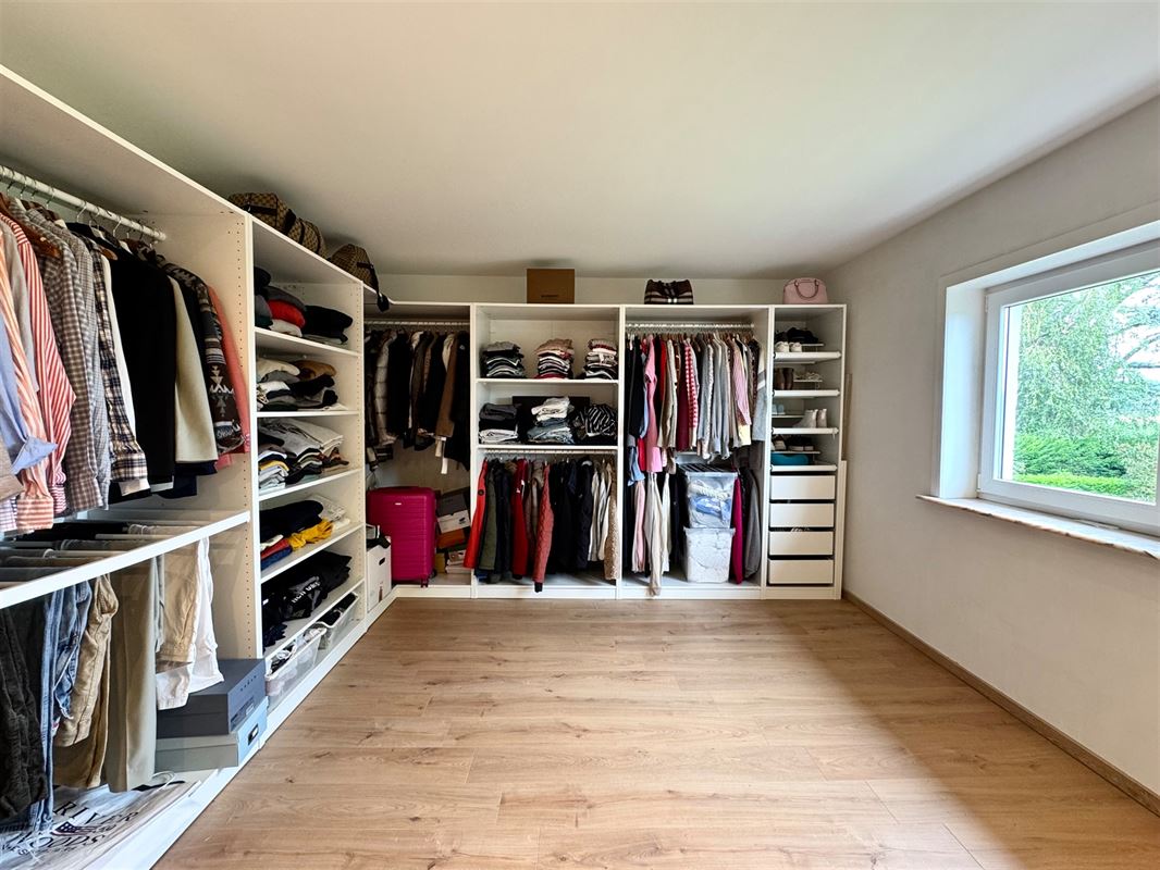 Prachtige villa met hoogwaardige afwerking en moderne technieken!