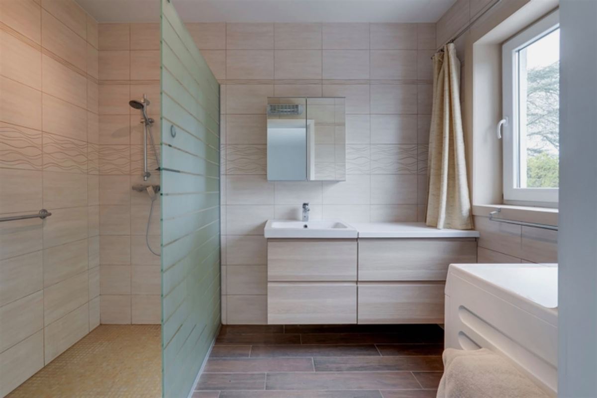 Prachtige villa met hoogwaardige afwerking en moderne technieken!