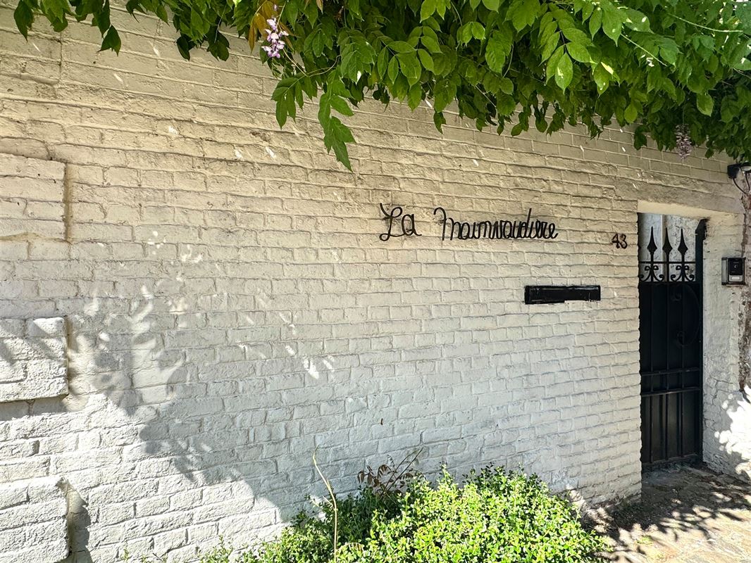 Authentieke vierkantshoeve met een uitzonderlijk karakter