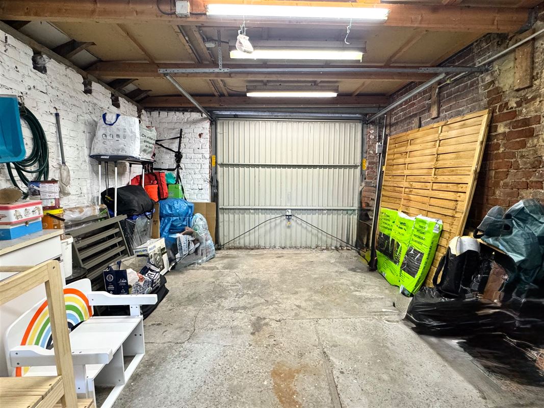WONING met GARAGE, TUIN en INRICHTBARE ZOLDER!
