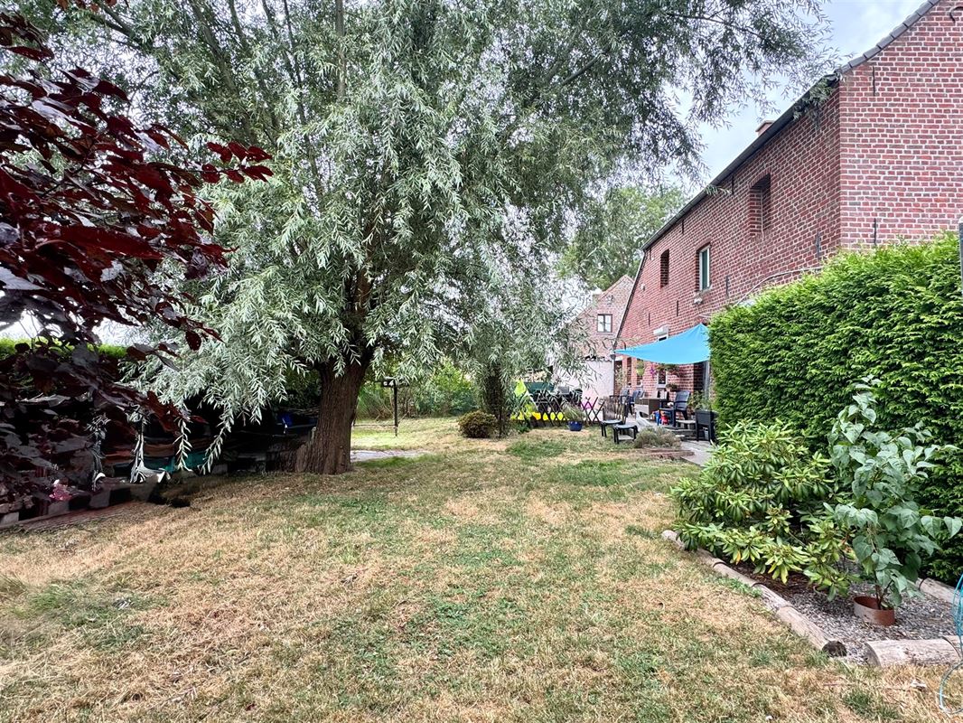 WONING met GARAGE, TUIN en INRICHTBARE ZOLDER!