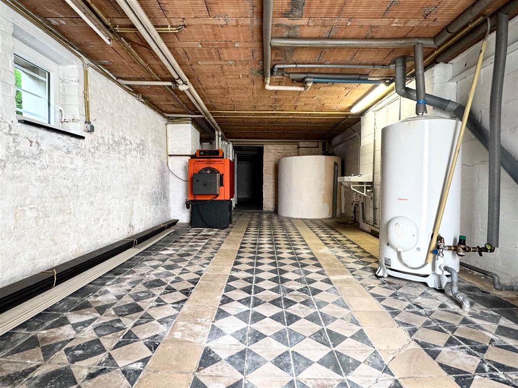 Maison 3 façades LUMINEUSE avec GARAGE au cœur de Frasnes-lez-Anvaing!