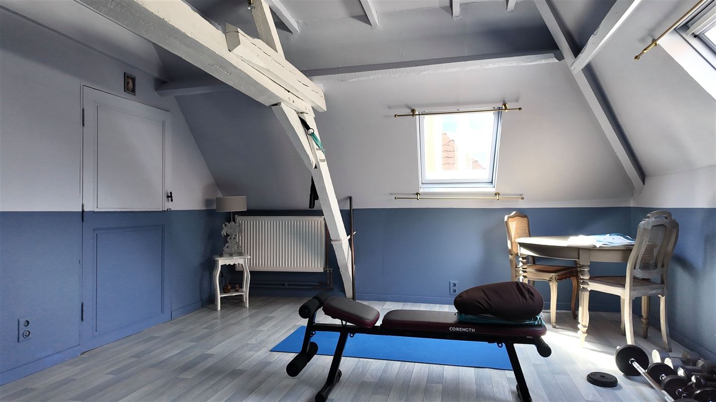 SUPERBE COMMERCE AVEC HABITATION, IDÉALEMENT SITUÉ!