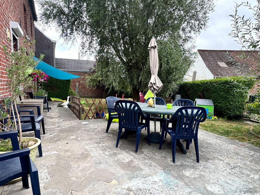 WONING met GARAGE, TUIN en INRICHTBARE ZOLDER!
